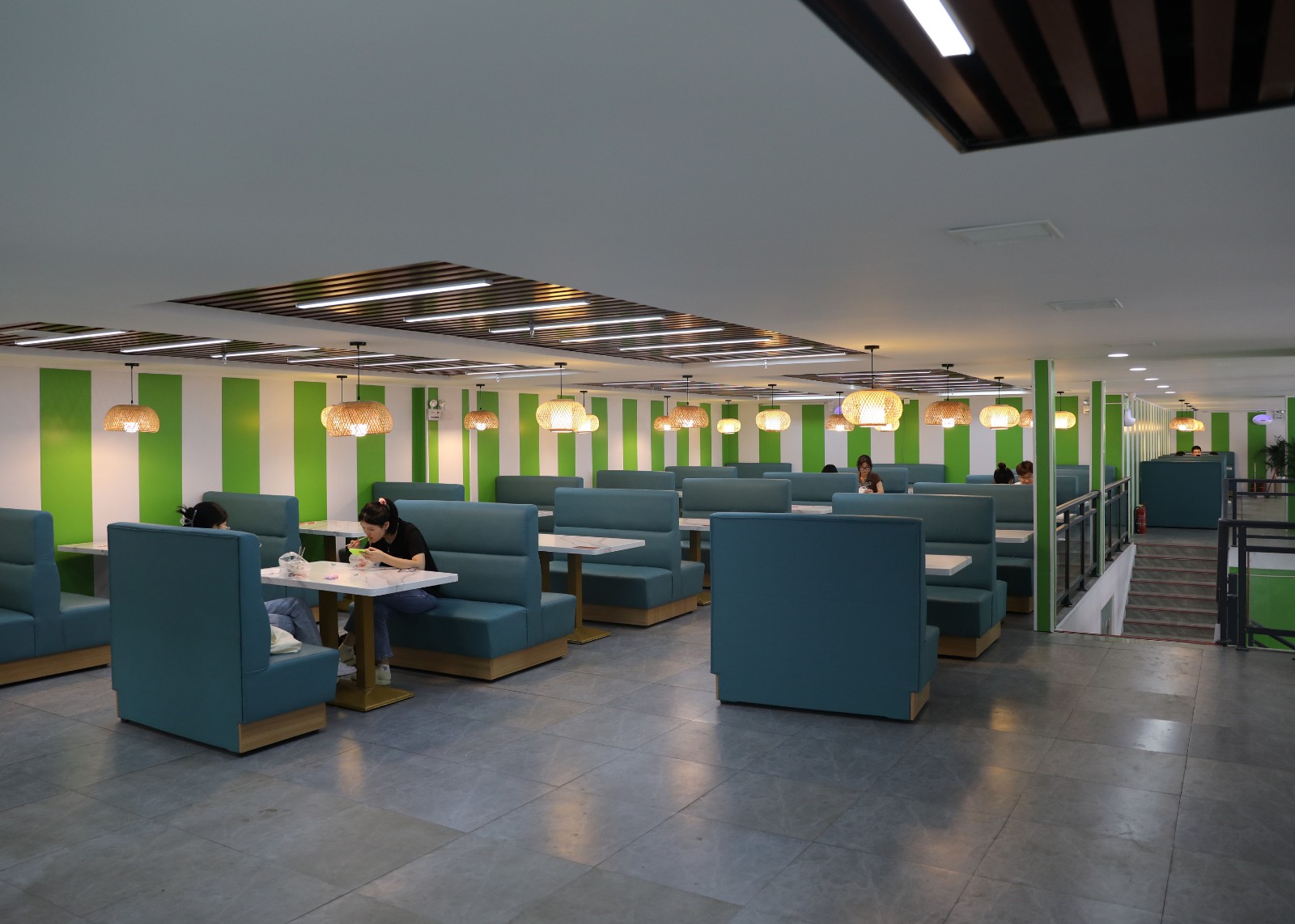 餐厅3.jpg 餐厅3.jpg