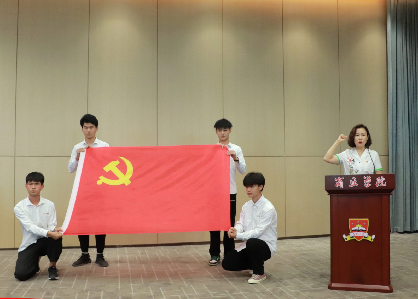 摄影记者王绍龙4.jpg 摄影记者王绍龙4.jpg