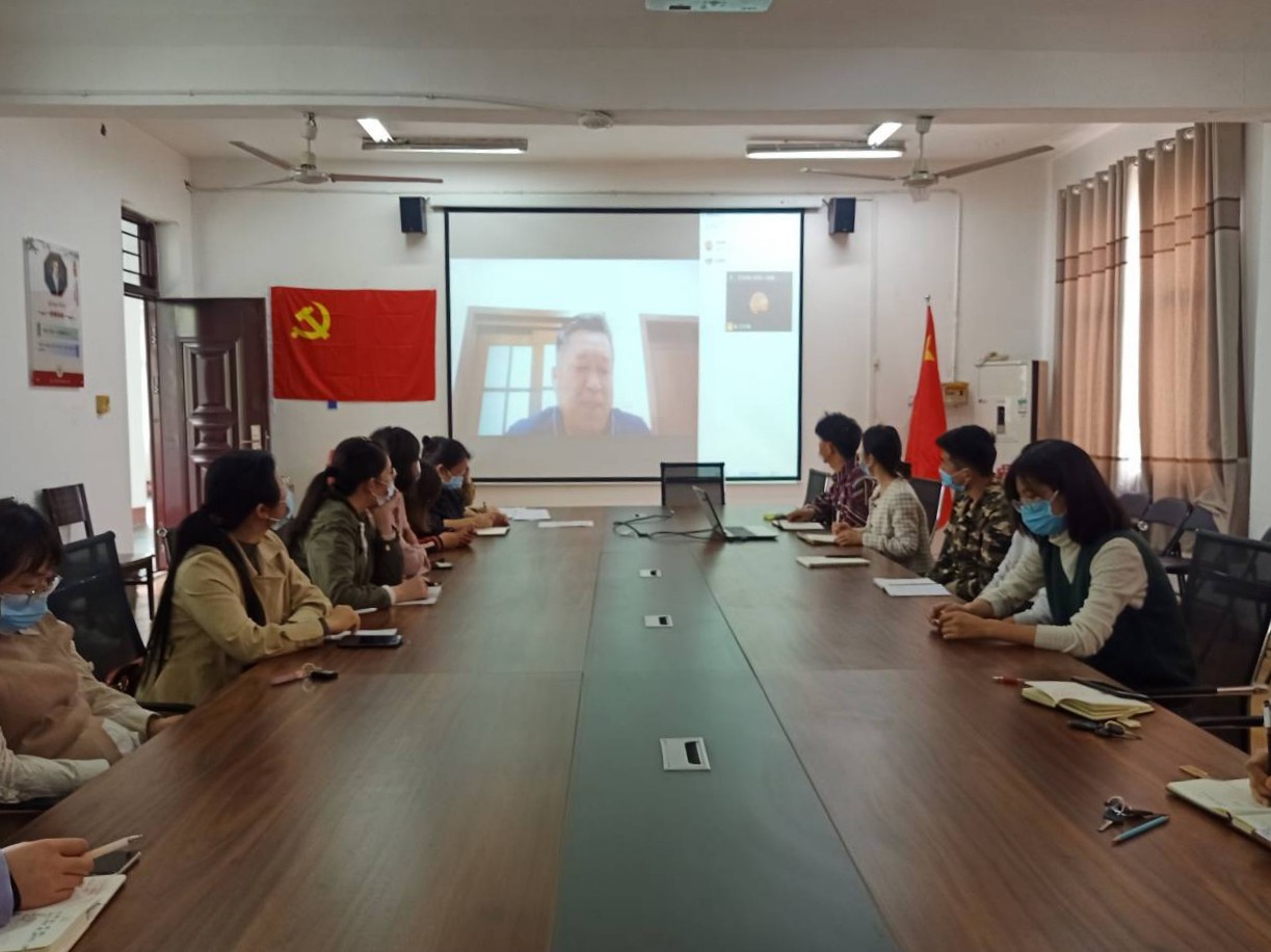 外语学情会议 (2).jpg 外语学情会议 (2).jpg