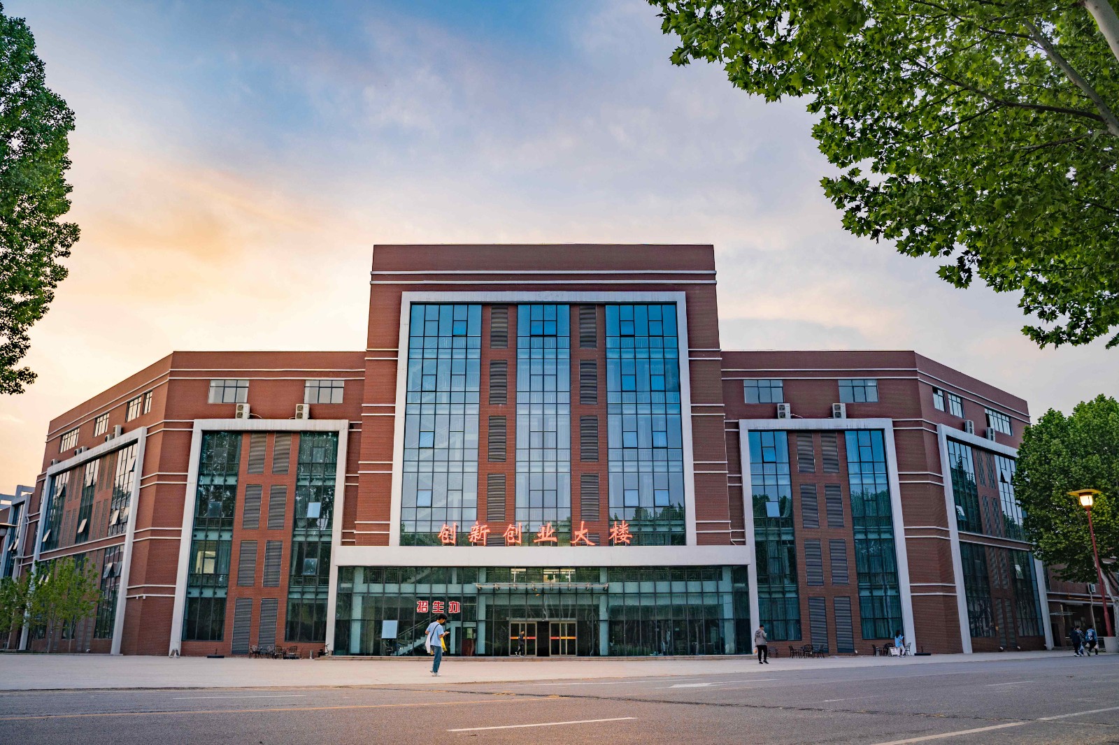 微信图片_20210607094104.jpg 微信图片_20210607094104.jpg