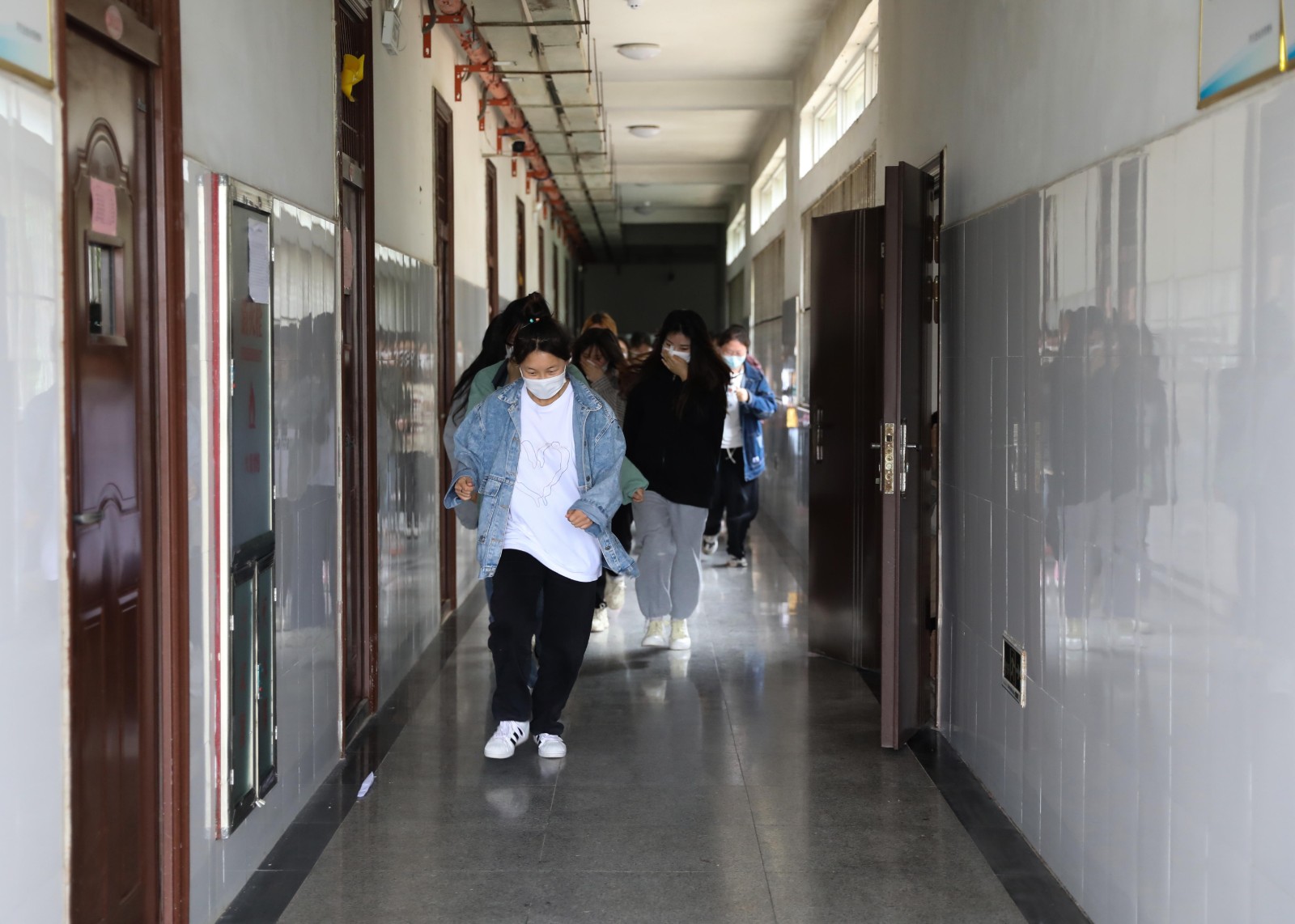 摄影记者高鹏林3.jpg 摄影记者高鹏林3.jpg