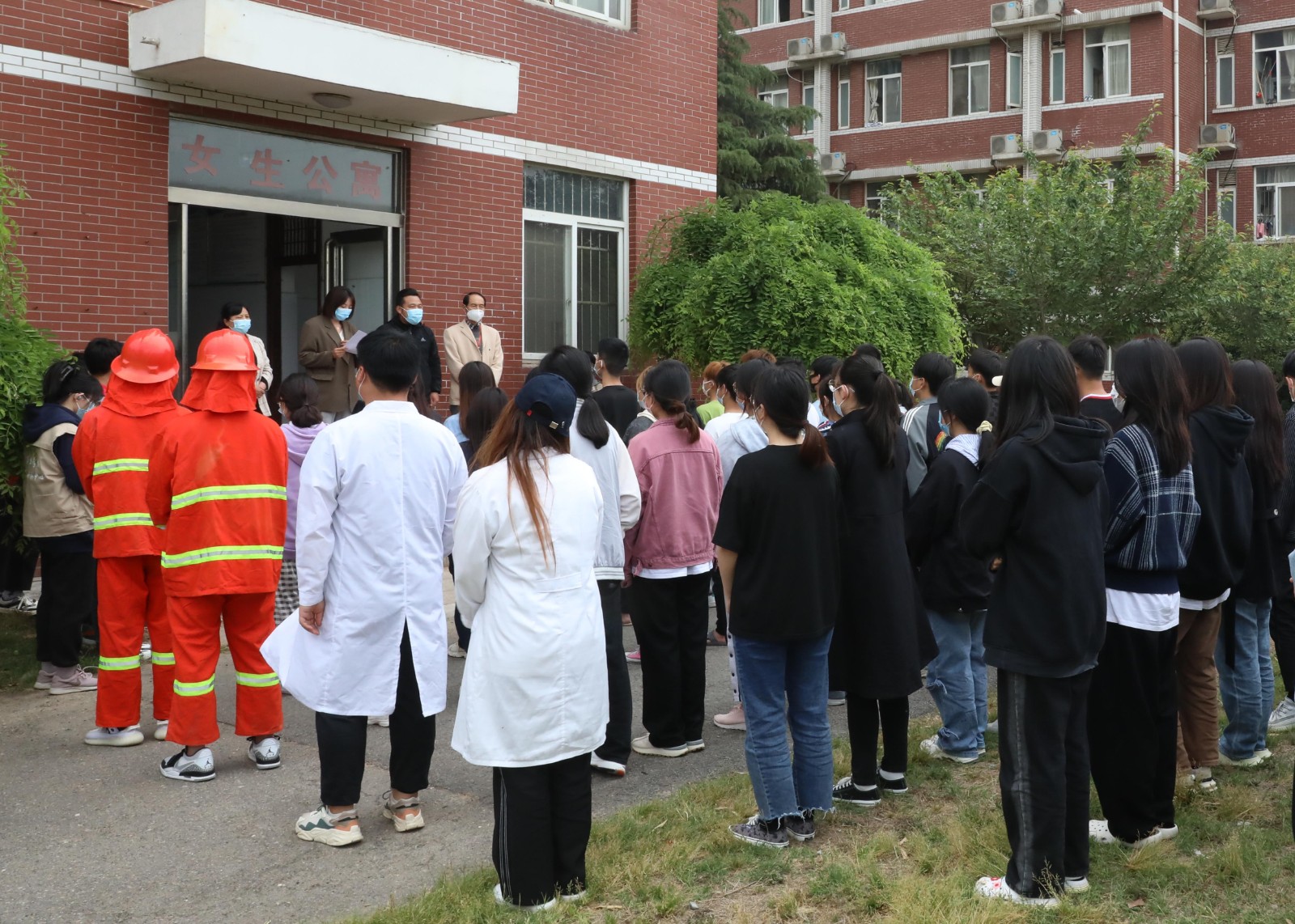 摄影记者高鹏林1.jpg 摄影记者高鹏林1.jpg