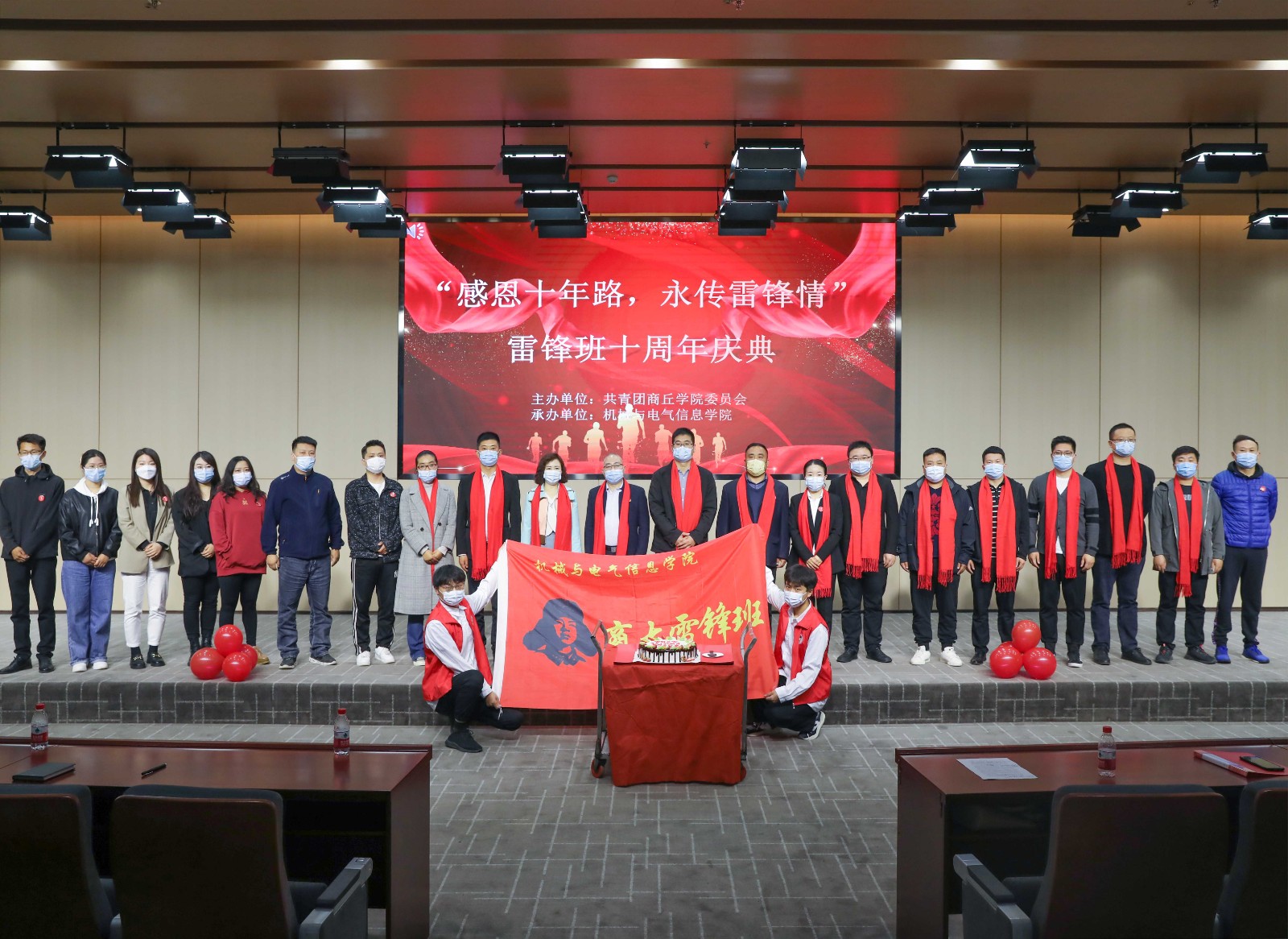 摄影记者刘贺鹏 (18).jpg 摄影记者刘贺鹏 (18).jpg