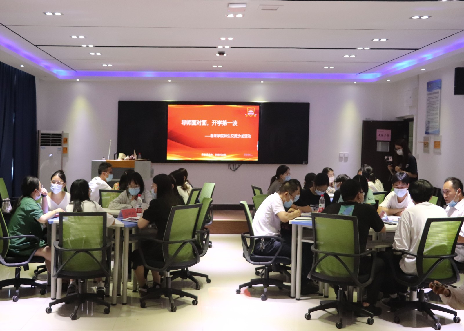 摄影记者高鹏林8.jpg 摄影记者高鹏林8.jpg