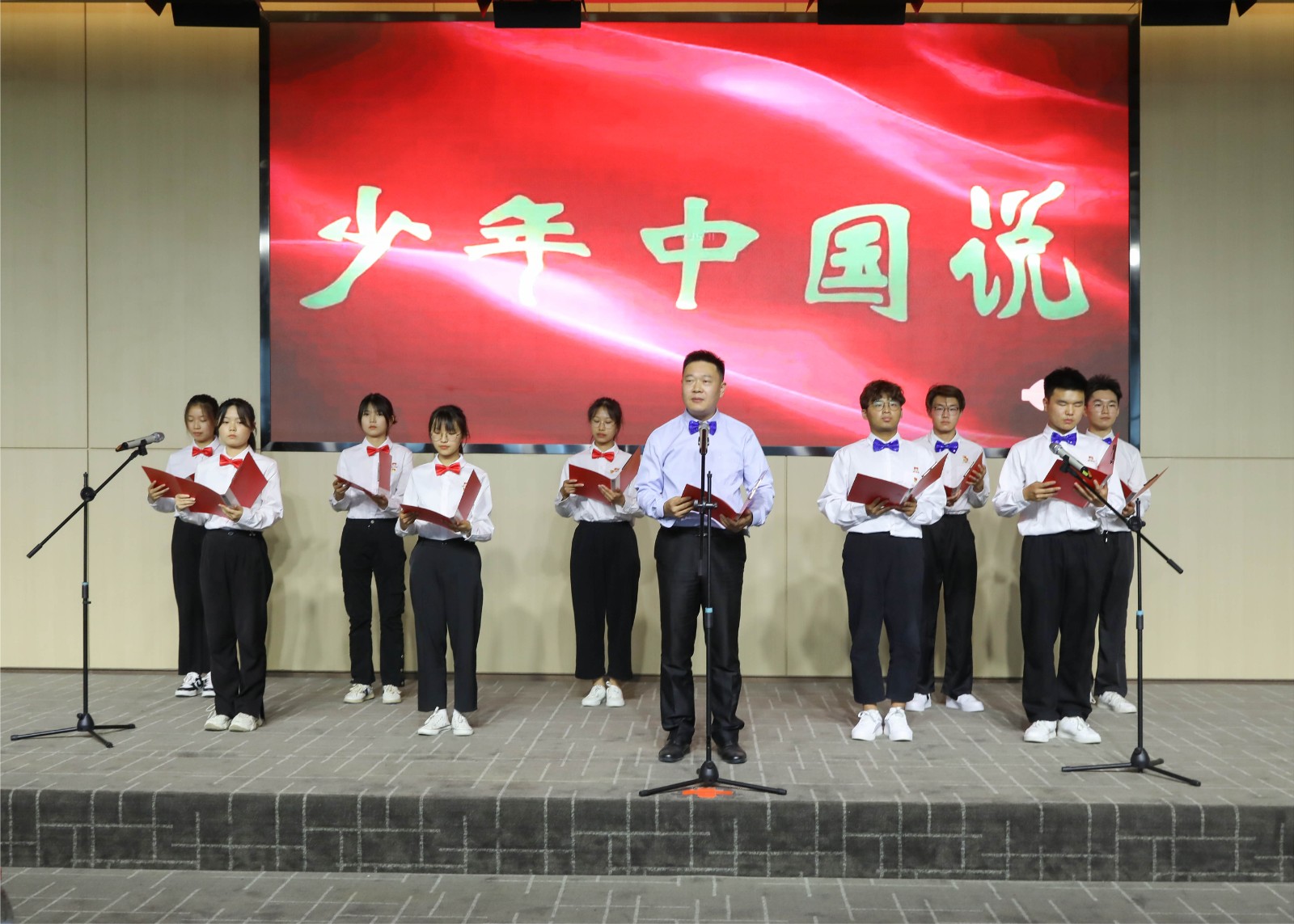 摄影记者朱国强 陈会会 (14).jpg 摄影记者朱国强 陈会会 (14).jpg