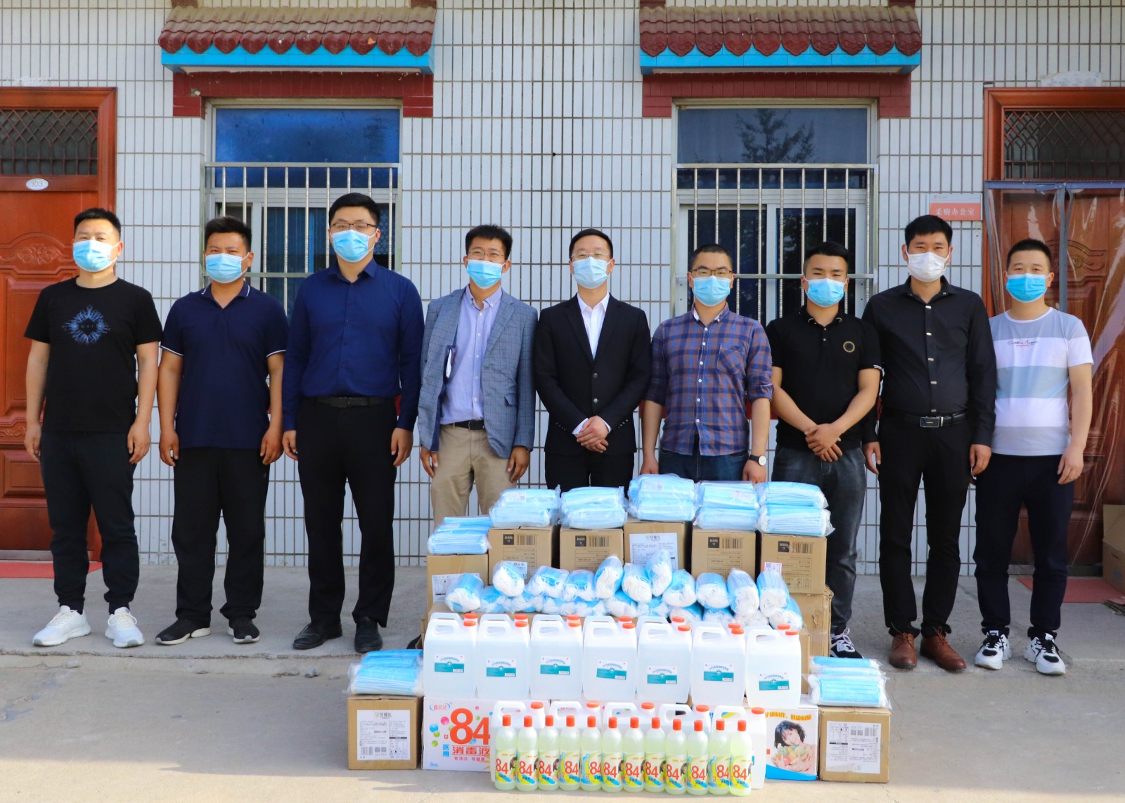 摄影记者高露苑3.jpg 摄影记者高露苑3.jpg